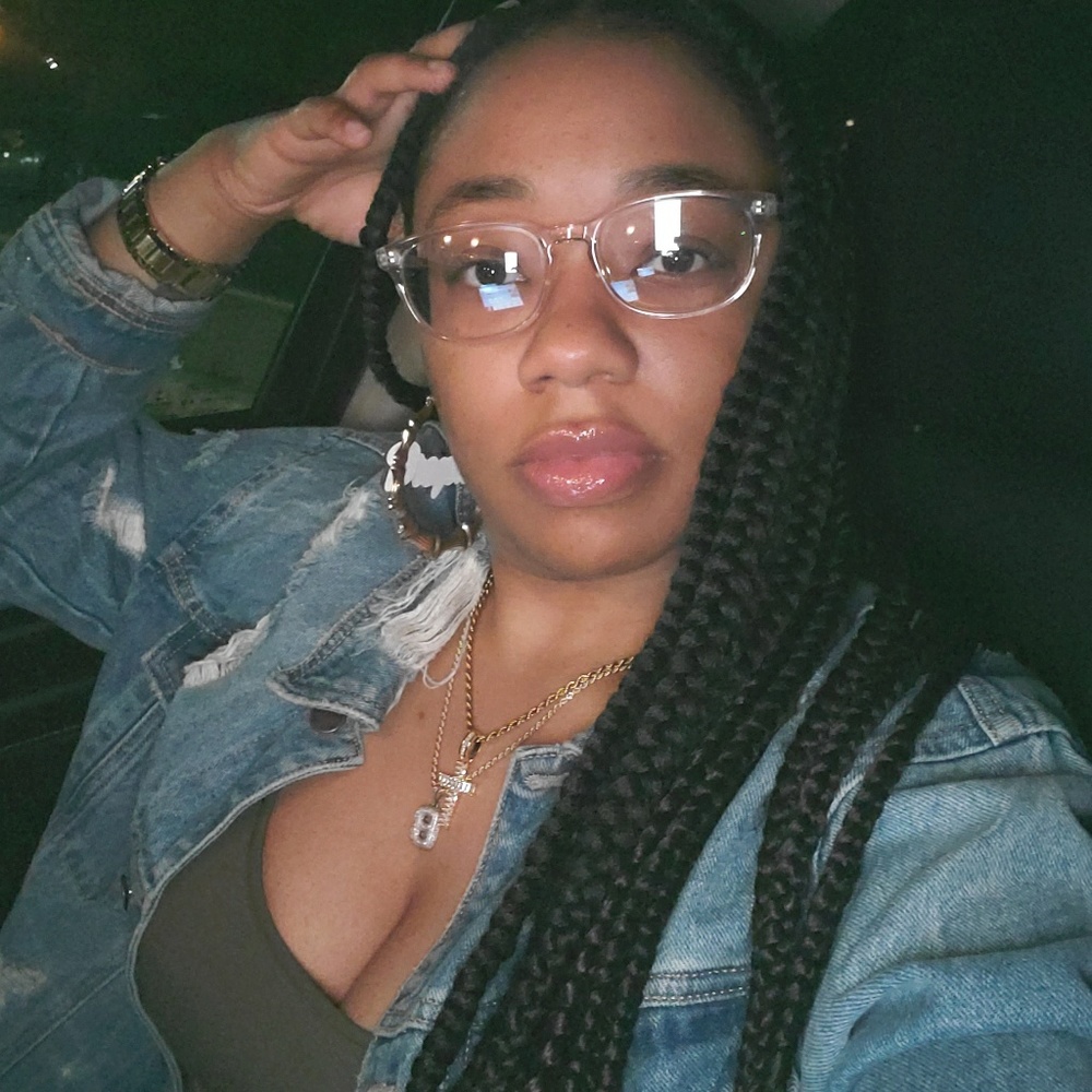 Meet your Posher, Breyonna